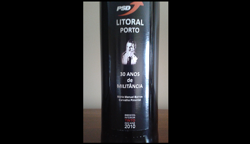 Mais de 30 anos de militância Mais de 30 anos de militância