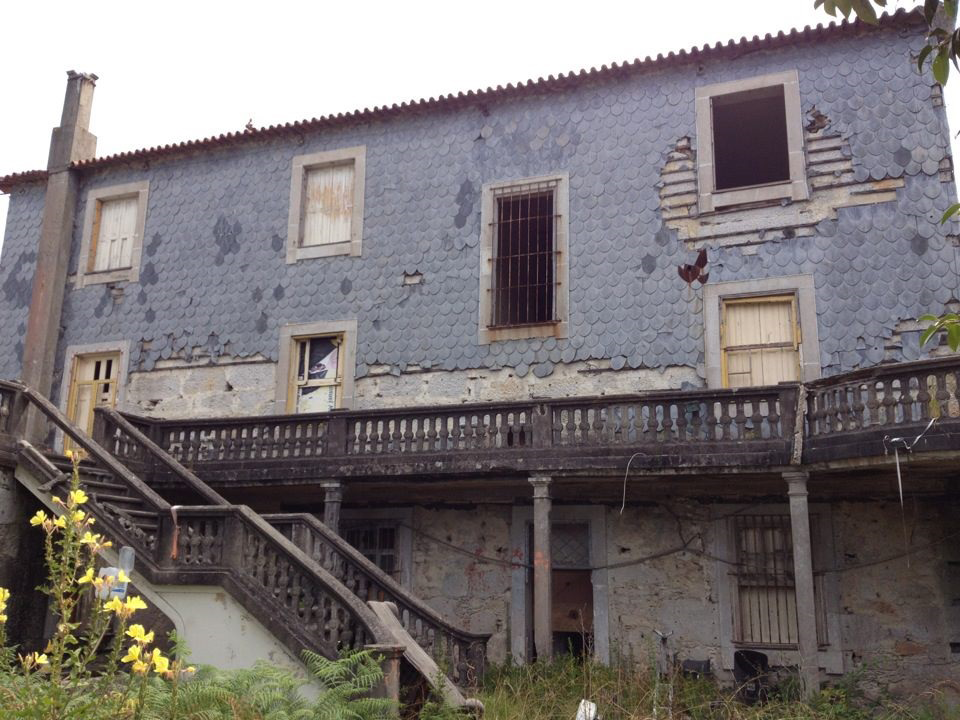 Em memória da “Antiga, Mui Nobre, Sempre Leal e Invicta” Secção Ocidental do Porto Em memória da “Antiga, Mui Nobre, Sempre Leal e Invicta” Secção Ocidental do Porto