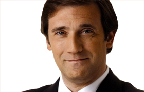 Passos Coelho anuncia candidatura a líder