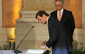 Toma posse o XIX Governo Constitucional